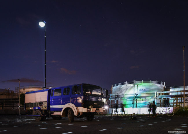 Projektionsfahrzeug Iveco 90-16 Projektionsfahrzeug Iveco 90-16